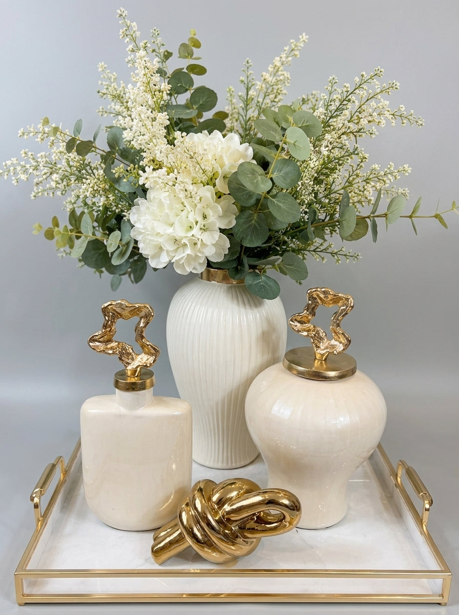 Set Decorativo "Brillo y Sofisticación": 6 Piezas con Bandeja Espejada y Acentos Dorados