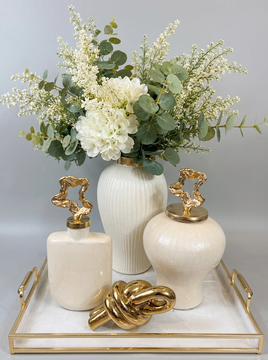 Set Decorativo "Brillo y Sofisticación": 6 Piezas con Bandeja Espejada y Acentos Dorados