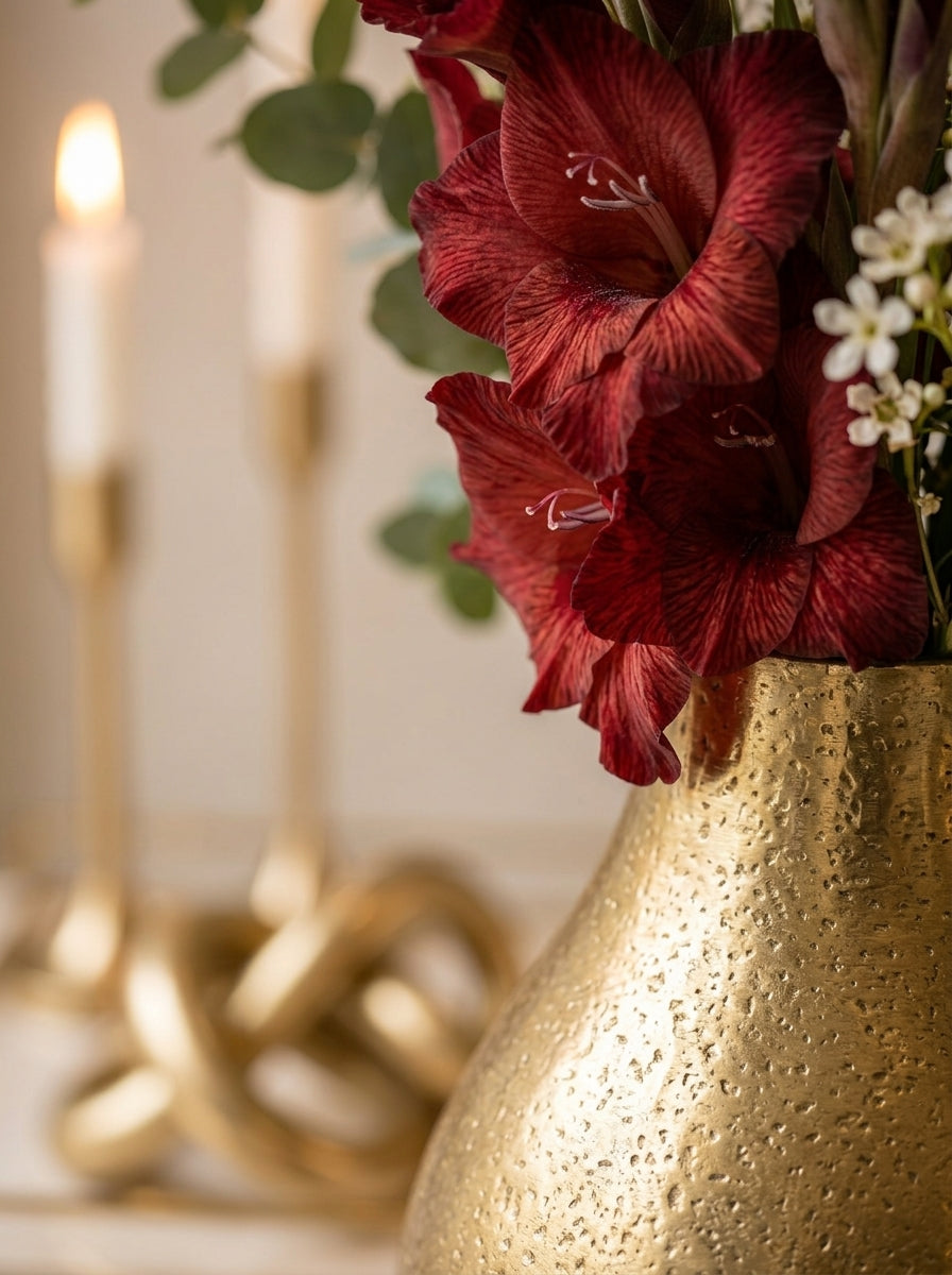 Set Decorativo "Reflejos de Oro": 6 Piezas de Elegancia con Candelabros y Bandeja